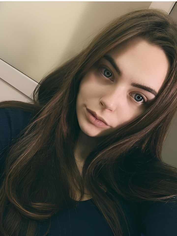 Эвелина привлекальеная девушка из Шарья цена от 1500 руб