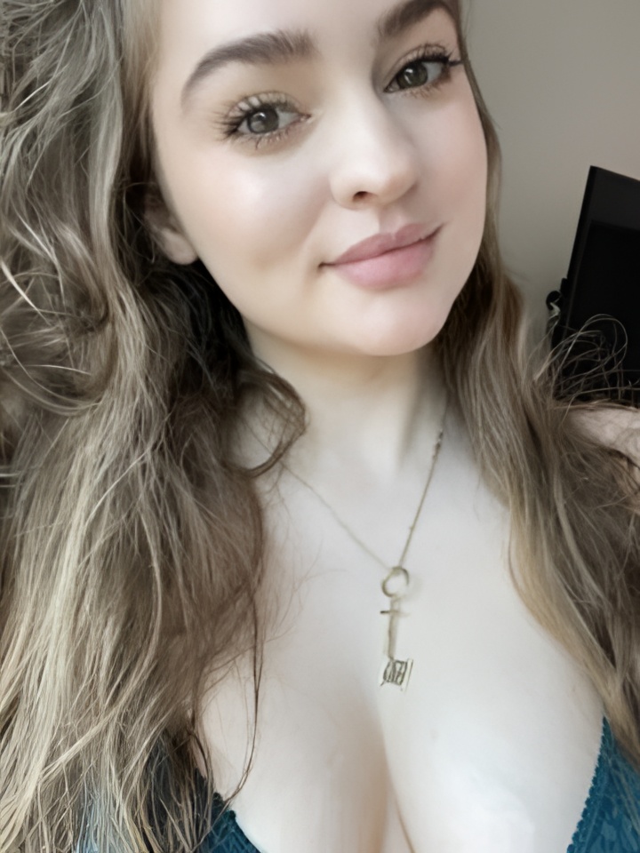 Индивидуалка Лаура, доступна для личного знакомства от 1500 руб