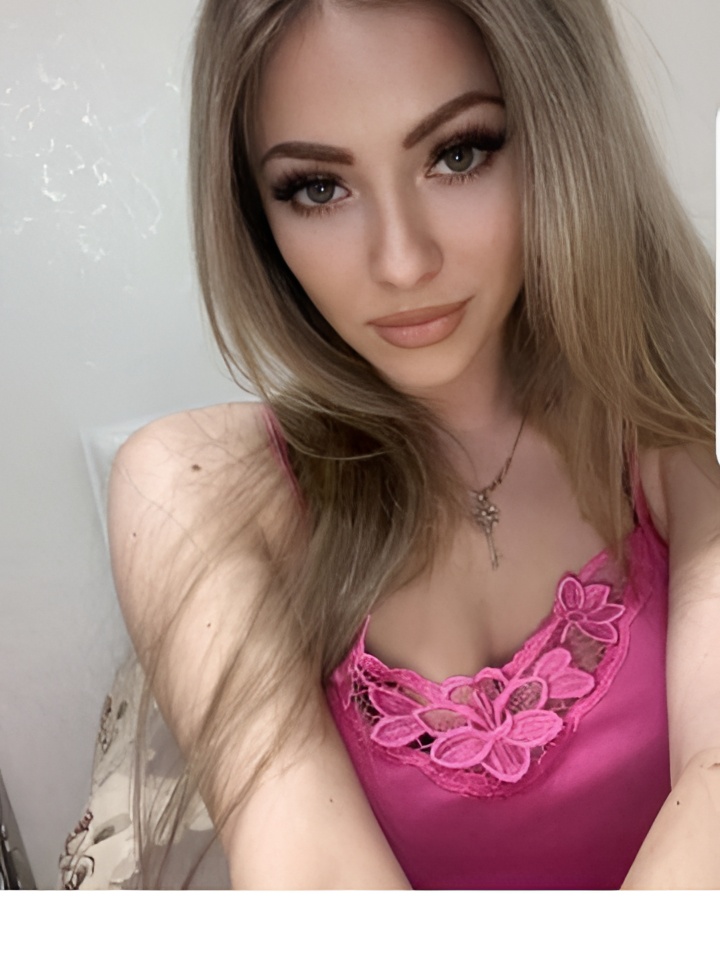 Рената привлекальеная девушка из Шарья цена от 3000 руб