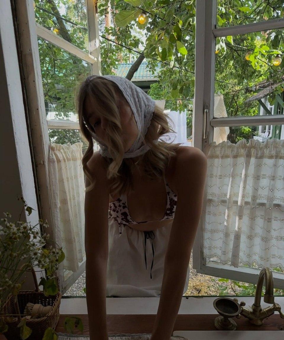 Дашуля привлекальеная девушка из Шарья цена от 6000 руб