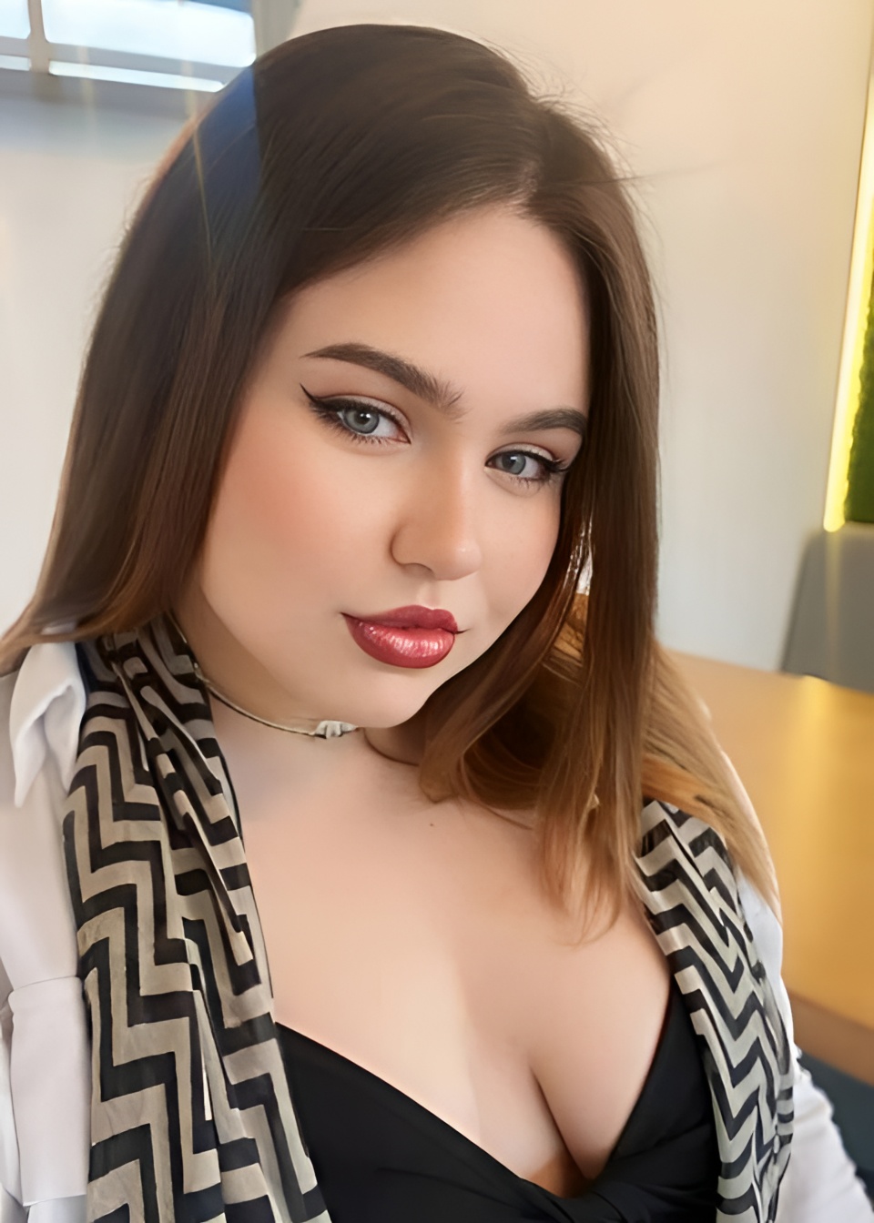 Ульяна привлекательная девушка из Шарья цена от 6000 руб