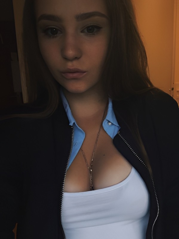 Евлалия привлекательная девушка из Шарья цена от 5000 руб