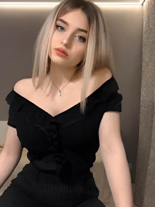 Кира привлекательная девушка из Шарья цена от 3000 руб