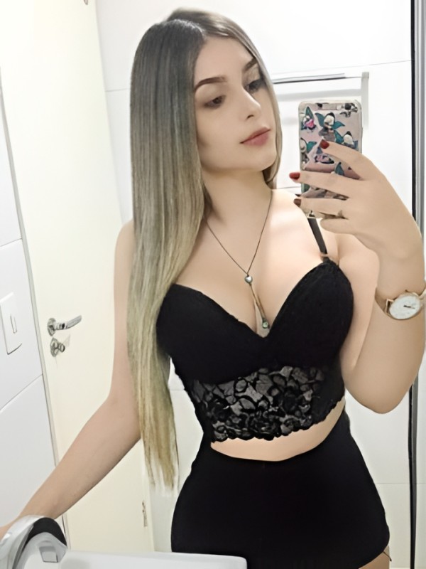 Снежанна привлекательная девушка из Шарья цена от 3000 руб