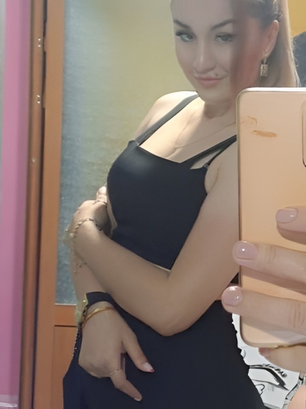 Виталина привлекательная девушка из Шарья цена от 4000 руб