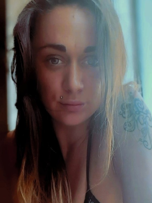 Светлана привлекательная девушка из Шарья цена от 3000 руб