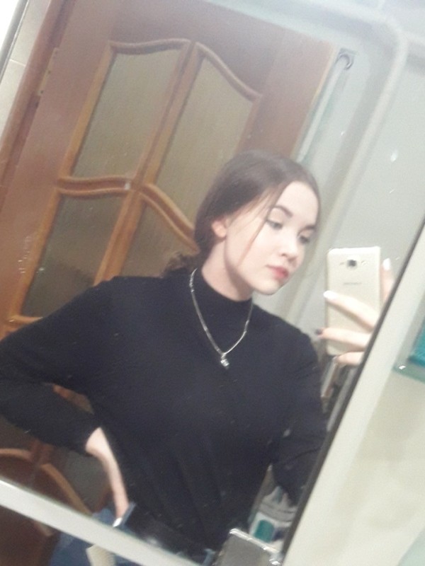 Лиза привлекательная девушка из Шарья цена от 3000 руб